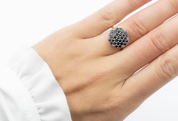 Grace Ring Black Zirconia Stones - benitojewelry