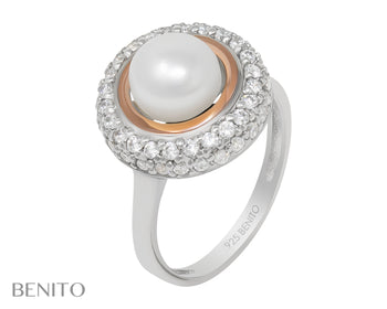Luciana Ring Pearl and White Zirconia Stones - benitojewelry